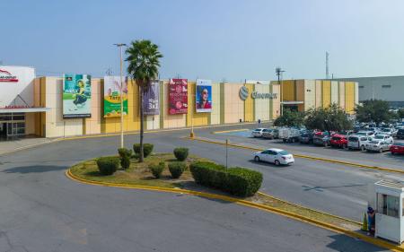 Las plazas Outlet Monterrey