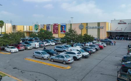 Thumbnail Las plazas Outlet Monterrey 1